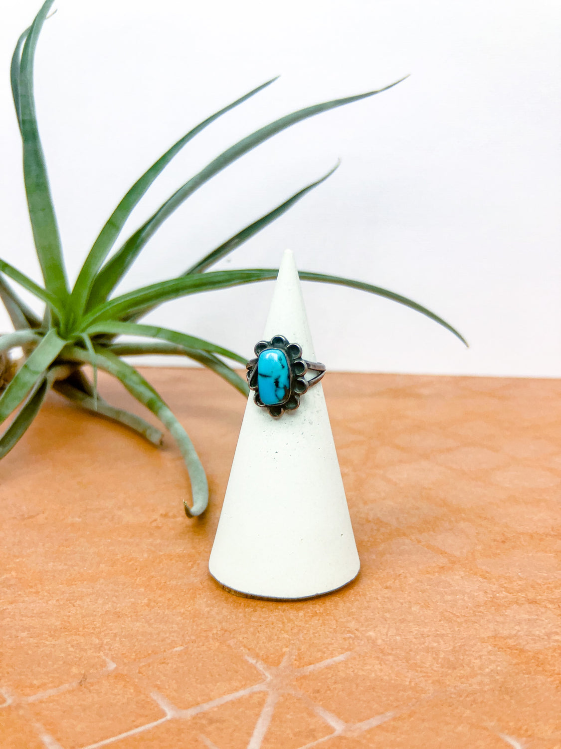Turquoise Flower Ring | Size 5.25